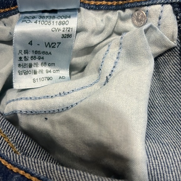 Levi’s Jean Boyfriend Cuffed Ankle Mid-rise Stretchy Signature Roll Slim Vintage - Picture 14 of 14